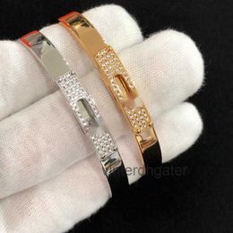 High-end Luxury Hrms Bangle Seiko Kelly Pig Nose Half Diamond Bracelet for Women 18K Rose Gold Rotating Buckle Fashion Light Luxury Exquisite H