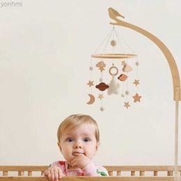 Mobiles# Baby Wooden Little Birdie Bed Bell Bracket Cartoon Crib Bed Bell Mobile Hanging Rattle Toy Hanger Baby Crib Decoration Accessori d240426