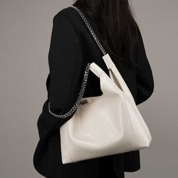 Chain Korean Tote Bag Large Capacity 2024 Fashionable Commuting Cowhide Womens Shoulder