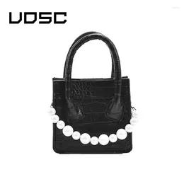 Shoulder Bags UOSC 2024 Spring Banquet Bag Fashion Simple Messenger Women Ladies Sweet Pearl Chain Female Crossbody