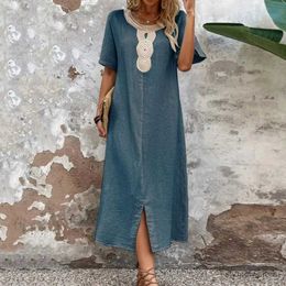 Basic lässige Kleider Frauen Kleidung Leichtes lässiges Kleid Bohemian Retro Midi Kleid mit geteiltem Saum Hals für Sommerferien atmungsaktueller lässiger lässig