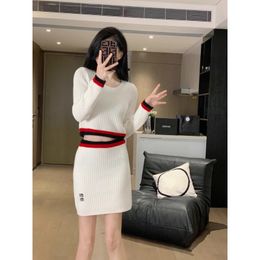 Two Piece Dress Women's Sweet and Elegant Knitted Set Skirt Women's Early Spring Knit Top skirt two-piece set