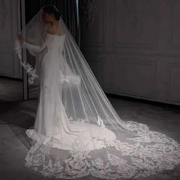 Wedding Hair Jewelry 350cm Length Wedding Veil Applique Edge Long One layer Lace Wedding Veils with Comb Long Bridal Veil