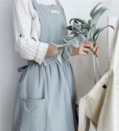 Aprons Fashion Brief Nordic Wind Pleated Skirt Cotton Linen Chef Apron Coffee Shops And Flower Work Clothes Women Cleaning6408138