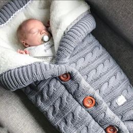 Robes Infant Baby Winter Warm Sleeping Bags Soft Thick Fleece Button Knit Swaddle Blanket Girls Boys Stroller Wraps Baby Accessory