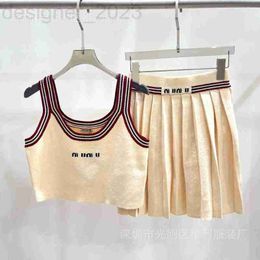 Two Piece Dress Designer 2024 Spring Academy Style Stripe Knitted camisole Top pleated skirt set