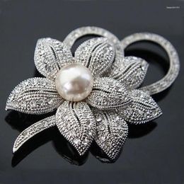 Brooches Fashion Sliver Flower For Women Rhinestone Pearl Elegant Bouquet Pins Clothing Jewellery Wedding Party Accessories