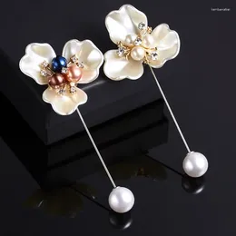 Brooches High-End Long Needle Brooch Shell Pearl Rhinestone Flower Ladies Suit Jacket Shirt