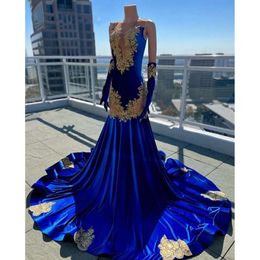 Applique Royal Blue Sheath Lace Prom Dresses 2024 Sheer Neck Evening Gowns With Gloves Black Girls Mermaid Formal Party Dress Robes De Soiree 0221