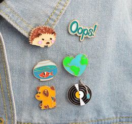 New Creative Love Earth World Peace Brooch Pin Cartoon Goldfish Brooch Jewellery Wear Men And Women Backpack Dress Decoration7129207