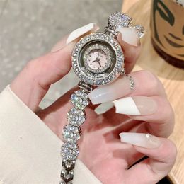 Women bracelet watch Pearl crystal diamond quartz watch bracelet high-grade sense small dial French light luxury niche diamond-encrusted waterproof watch women