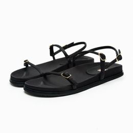 Woman's Black Flats Sandals 2024 Summer Beach Sandals Female Casual Outdoor Slippers Female Elegant Buckled Strap Sandals 240415