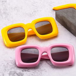 Funny Y2K Square Candy Colour Kids Sunglasses Shades UV400 Fashion Brand Designer Boys Girls Red Yellow Unique Sun Glasses 240416