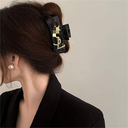 مصمم الشعر مقطع barrettes نساء الفتيات العلامة التجارية رسالة الشعر مخلب أزياء الشعر مجوهرات أرفع الشعر دبوس الشعر للنساء إكسسوارات الشعر هدايا لطيفة PPPPPP