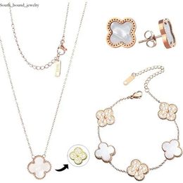 4 Four Leaf Clover Luxury Designer Necklace Jewellery Set Pendant Necklaces Bracelet Stud Earring Women Christmvalentine's Day Birthday Gi 8720