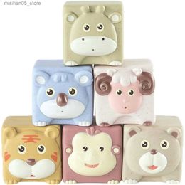 Sand Play Water Fun Baby shower toys with small animal blocks on land and sea perfect for water games during bathing time Q240426