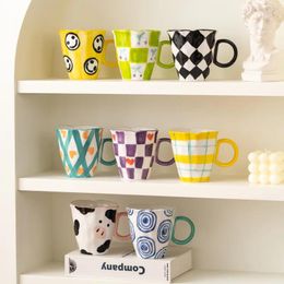 Mugs Creative Personality Ceramic Cup Cute Home Mug Red Couple Milk Coffee Imitation Enamel