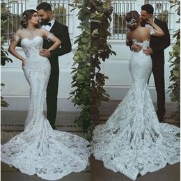 Klänningar 2020 Sweetheart Full sjöjungfruspets Applique Chapel Train Bridal Wedding Gowns Robe de Mariage BC3041