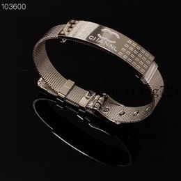 Industria pesante classica classica originale di design di lusso personalizzato bracciale alfabeto in oro alfabeto per donne flash time regalo set opzionale