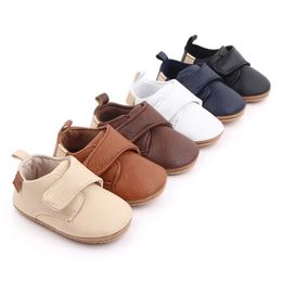 born Baby Shoes Boy Girl Classic Leather Rubber Sole Antislip Toddler First Walkers Infant Moccasins 240425