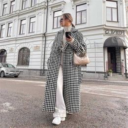 New designer Womens Trench Coats Houndstooth Print Long Coat High Street Elegant Double Breasted Black White Plaid Outerwear Fall Winter