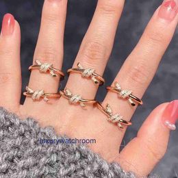 Women Band Tiifeany Ring Jewellery V Gold High end Twisted Knot with Diamond Womens 18K Rose Rope Proposal