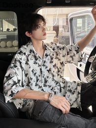 Men's Casual Shirts 2024 Spring Summer Oversize Butterfly Print Short-Sleeve Men Handsome Fried Street High-End Single Row Multi-Buckle Top