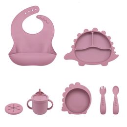 6Pcs/Set Silicone Dsihes Plate Waterproof Bib Set Baby Feeding Sucker Bowl Baby Dishes BPA Free Fork Spoon Sippy Cup Tableware 240416