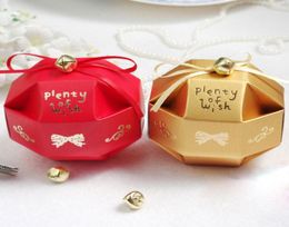 100 pcs Cute Candy Box with Little Bell Decoration Wedding Favor Candy Gift Boxes Gold or Red2799300