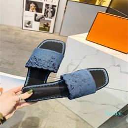 Women Slippers Designer Sandal Vintage Roman Sandals Paired With Socks Beach Cowhide Leather Sandals High Quality Non Slip