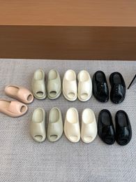 Designer Women Slippers Luxury Couple Thick Sole EvA Foam Material Bread Slippers Fish Mouth Casual Beach Slippers 35-44