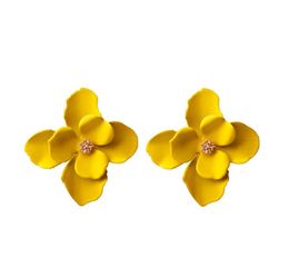 Europe and the United States fashion big sweet flower studs female accessories trendsetters network red baita Korean earrings4738174