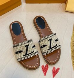 With box Raffia Embroidered Flat Mules designer slippers beach women shoes Pine Green Gold Sky Blue pink Black Brown Fuchsia flat 2679144