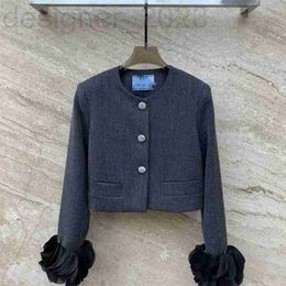 Women's Jackets Designer 2024 Early Spring Crystal Diamond Button Wool Grey Classic Three Dimensional Flower Cuff Western Style Coat WPIX