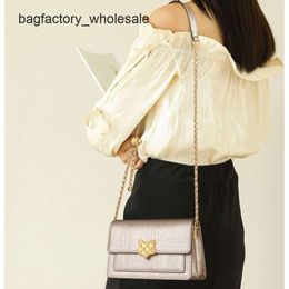 Best-selling Skew Package 90% Factory Hot Promotion Golden Fox Womens Bag New Versatile Fashion Trend Crossbody Single Shoulder Cowhide Chain Bag