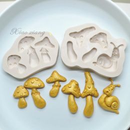 Moulds 3D Forest Mushroom And Snails Silicone Molds Fondant Molds Cake Decorating Tools Candy Resin Clay Chocolate Mould M903