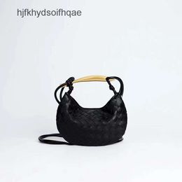 Wrist Bags High Crossbody Handle Purse Single Bottgaas Bag Designer Large Weave Sardine Shoulder Designs Small Lightweight V High-end Lady ZVGY