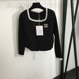 Women's T-Shirt designer 2023 New Temperament Wear Small Fragrance Colourful Hot Rolled Diamond Square Neck Long sleeved Knitted Cardigan NZKD