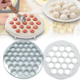 Moulds 19 37 Holes Kitchen Dough Press Ravioli Making Mould Dumpling Mould Maker DIY Maker Dumpling Pelmeni Mould Pasta Form