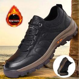 Boots Langmao Men Shoes Winter 2024 Leather Warm Thick Sole Non-slip Wear-Resistant Outdoor Sports Running Mens Casual