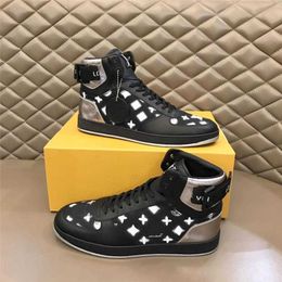 15A new printing lace-up high-value version of rubber outsole leather material padded insole pants for men and women shoes.