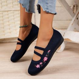 Casual Shoes 2024Embroidered Summer Single Shoe Mesh Breathable Soft Sole Comfortable