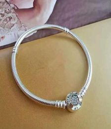 Authentic 925 Sterling Silver Crystal Beads Bangle Moments Two Tone Bracelet With P Signature Clasp Fits European Jewellery Charms6358718