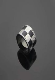 Europe America Fashion Style Rings Men Lady Womens Black/Silver-color Metal Engraved V Plaid Lovers Ring Size US6-US94129357