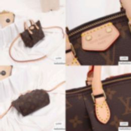 Bags Duffel Genuine Leather Handbag Lattice Key Card Message Women 15-6-13.5cm M61253