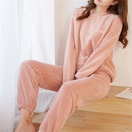 Women's Sleepwear Winter Pajamas Coral Fleece Warm Set Can Be Worn Outside Loose Top Elastic Waist Trousers Home Leisure Wear