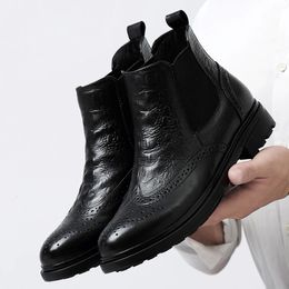 Pointed Boots Shoes Men Classic Fashion Carved Design Chelsea Genuine Leather England Trend Luxury Ankle Size 47 240419