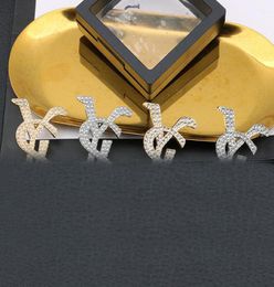 23ss 20style Lots Mixed Simple Pins Luxury Brand Designer Brooches Women Rhinestone Tassel Brooch Suit Pin Wedding Party Jewellery A1048350