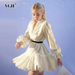 Casual Dresses VGH Solid Hollow Out Patchwork Belt For Women Round Neck Lantern Sleeve High Waist Spliced Button Mini Dress Female
