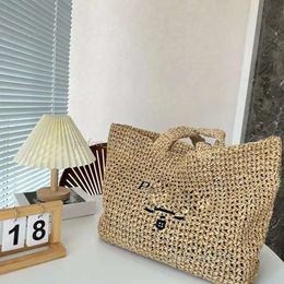 Tote Bag Beach Designer Shoulder Tote Bag Crochet Classic Shopping Handbags Women with Letters Handbag Large Capacity Ladies Bags 001